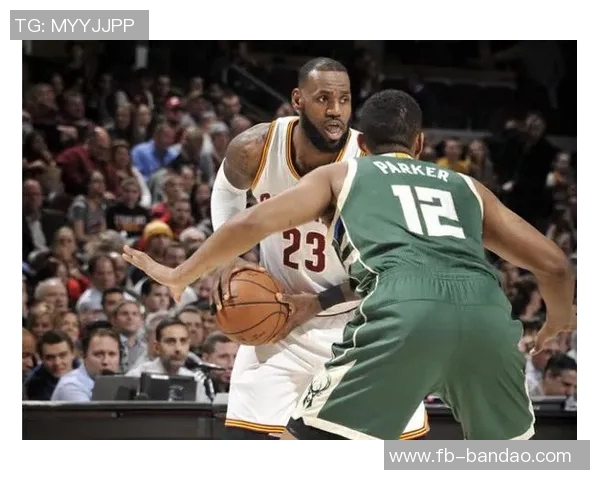 瓦塞尔上半场表现惊艳5投全中三分球2中2轻松拿下14分 瓦塞尔上半场表现惊艳5投全中三分球2中2轻松拿下14分