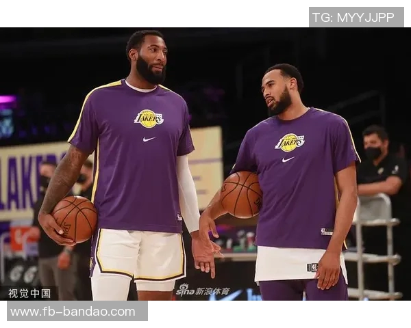 长江后浪推前浪文班对位浓眉续写传奇砍下40分15篮板的辉煌表现 长江后浪推前浪文班对位浓眉续写传奇砍下40分15篮板的辉煌表现